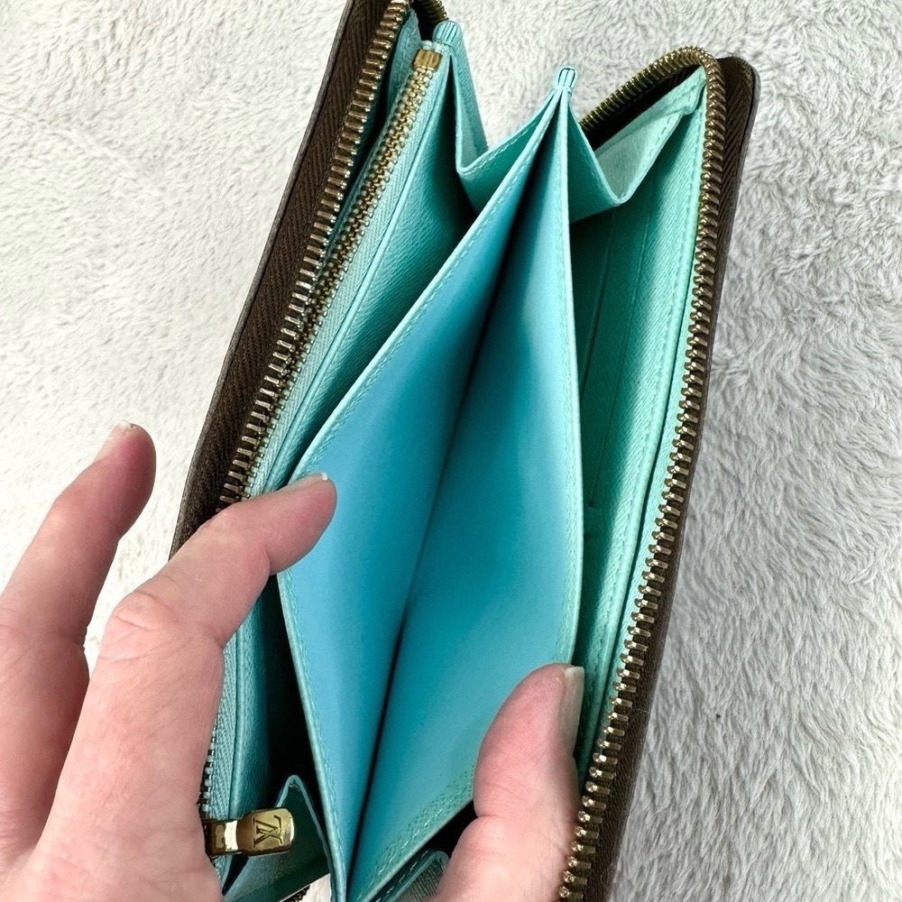 🩵Louis Vuitton Illustre Ltd Edition Zippy Wallet - Picture 9 of 14